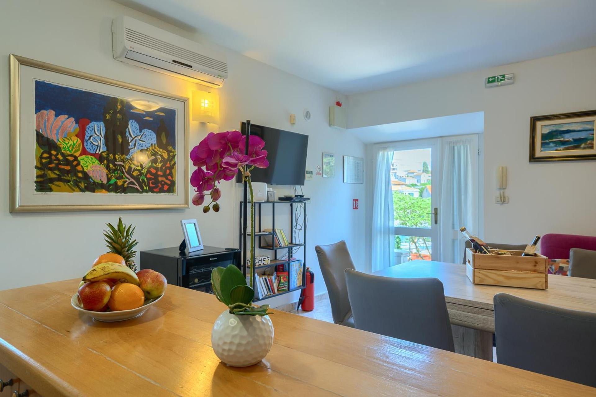 Villa Bonaca Perfect Location For A Holiday With Friends Or Family, Heated Pool Сумартин Экстерьер фото