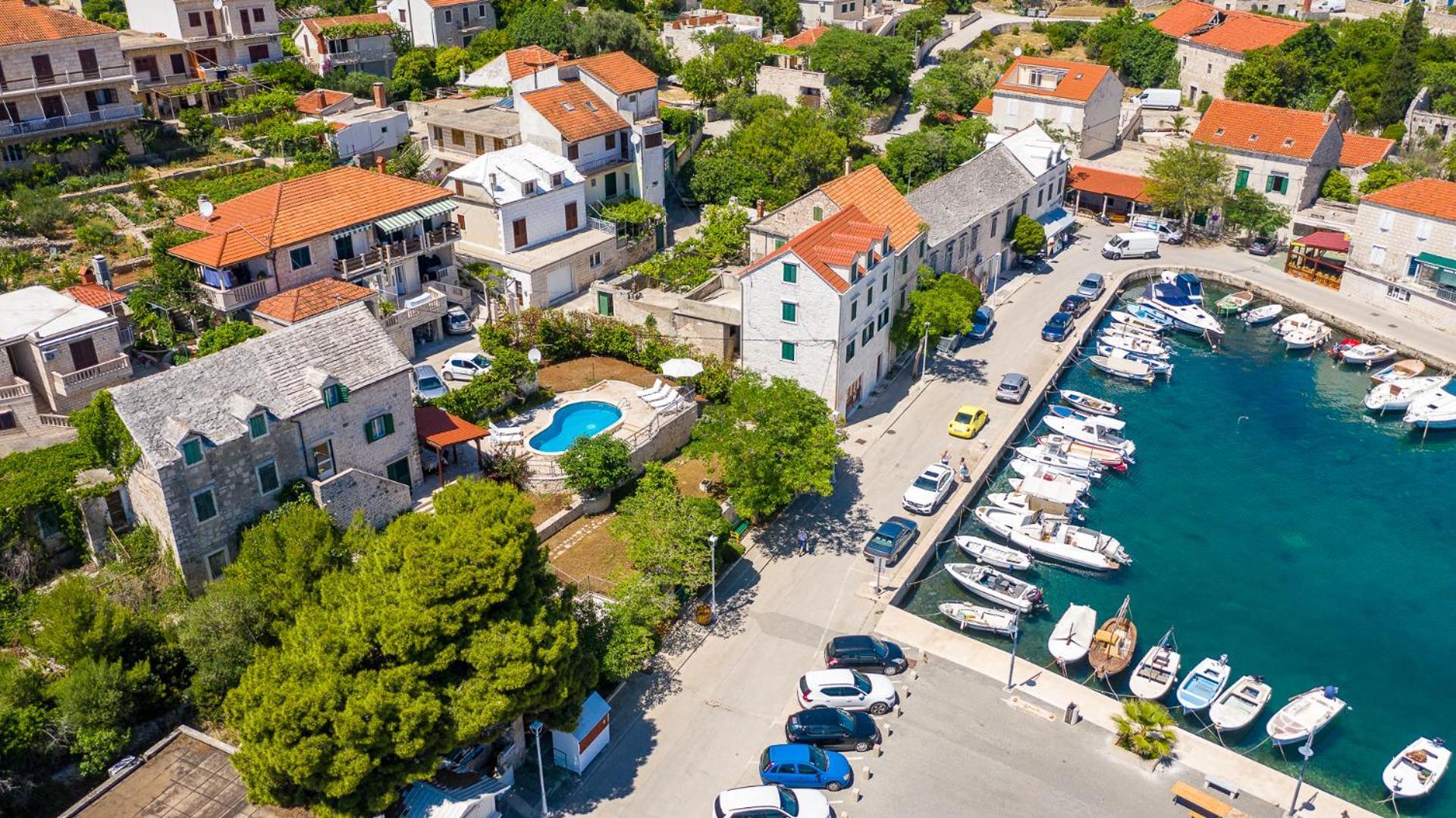 Villa Bonaca Perfect Location For A Holiday With Friends Or Family, Heated Pool Сумартин Экстерьер фото