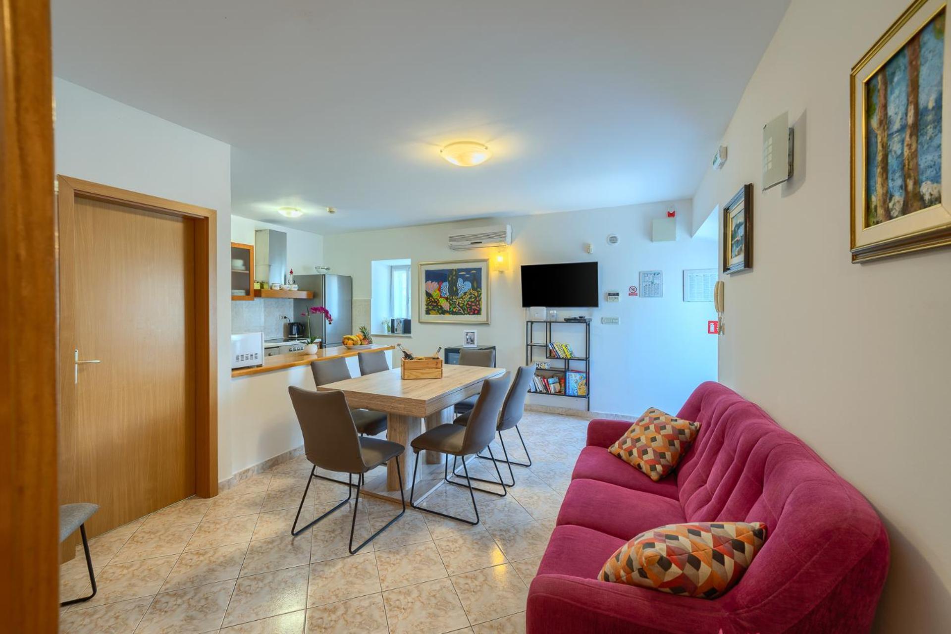 Villa Bonaca Perfect Location For A Holiday With Friends Or Family, Heated Pool Сумартин Экстерьер фото